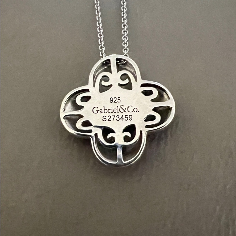 Gabriel & Co.925 Sterling Silver Woman’s 18” Diamond Cross Clover Necklace EUC - Picture 10 of 17